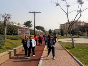 Halk Sağlığı Müdürlüğü Sağlıklı Yaşam İçin Yürüdü