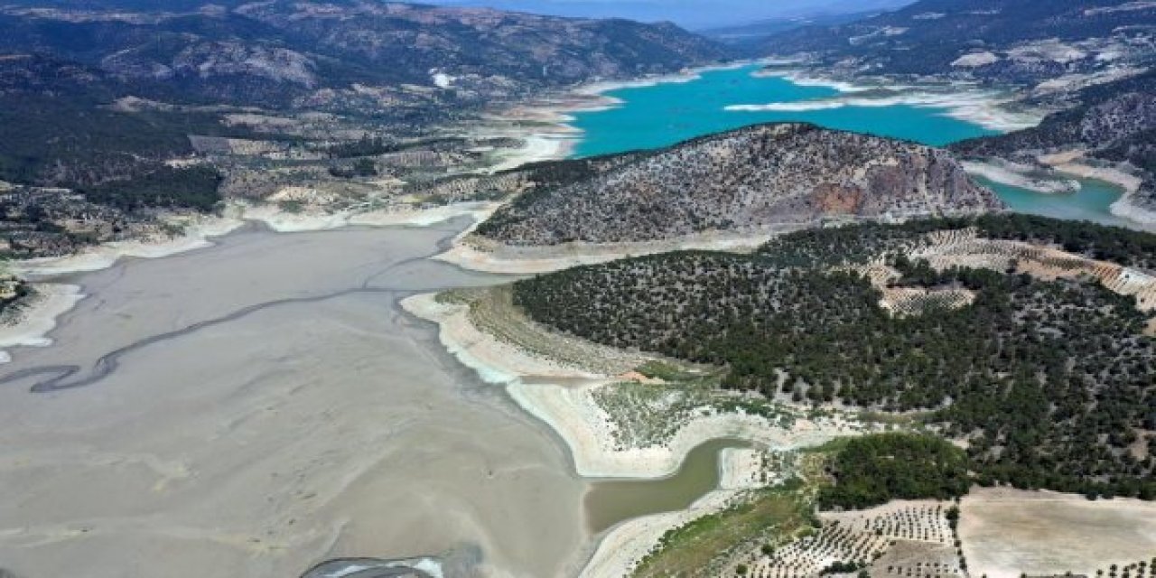 Aydın'daki Arapapıştı Kanyonundaki sular kuraklık nedeniyle çekildi