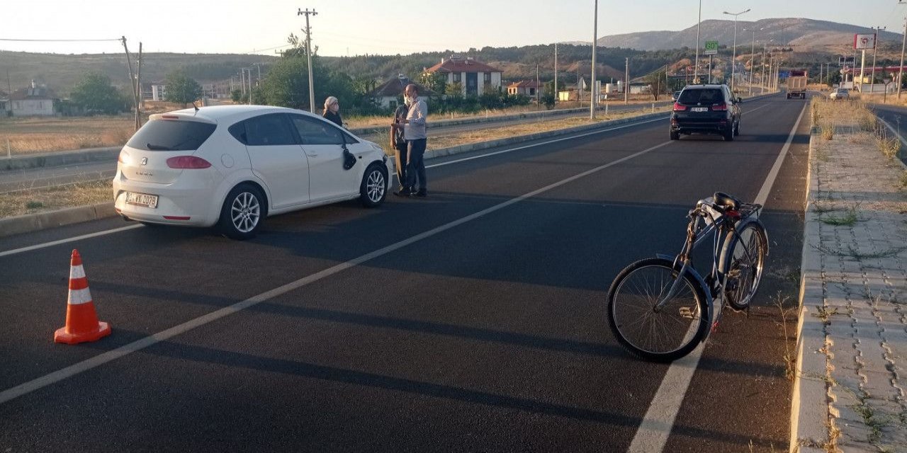 Denizli’de otomobilin çarptığı bisiklet sürücüsü hayatını kaybetti