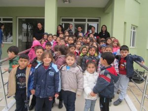 Didimli Miniklerden Huzurevi Sakinlerine Ziyaret