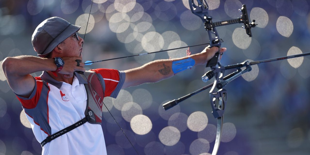 Milli okçumuz Mete Gazoz olimpiyat şampiyonu