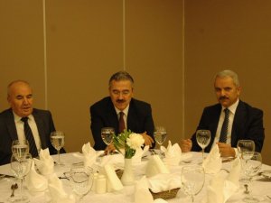 Ayyıldız’dan İl Genel Meclisi Üyelerine Veda Yemeği