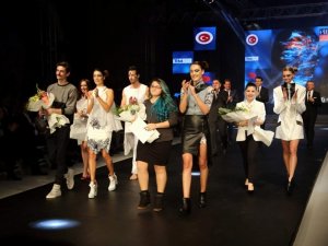 Ege’nin Genç Modacıları Tasarımlarıyla Göz Kamaştırdı