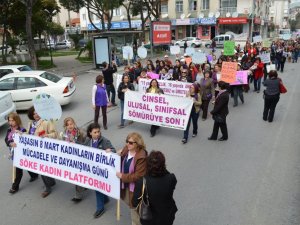 Kadınlar Birlik, Dayanışma ve Mücadele İçin Yürüdü
