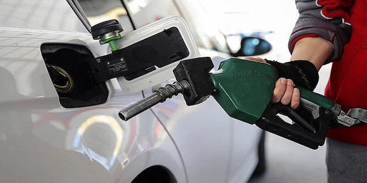 Gözümüz aydın! Benzine 29 kuruş zam geldi