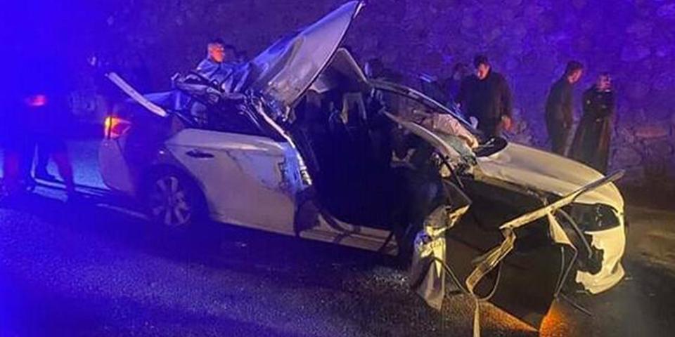 CHP'li Belediye Başkanı'nın otomobili kaza yaptı: 1 ölü, 2 yaralı