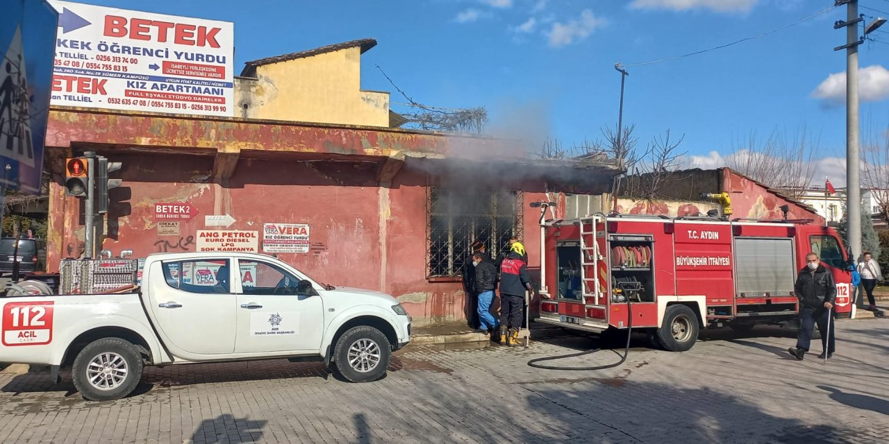 Nazilli’de metruk binada yangın