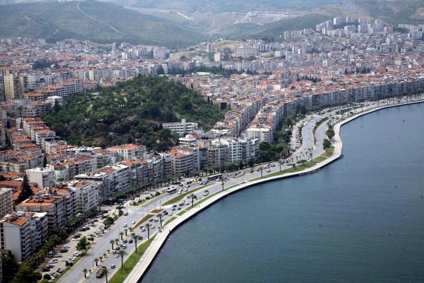 İzmir'de konut satışları yüzde 21,3 oranında arttı