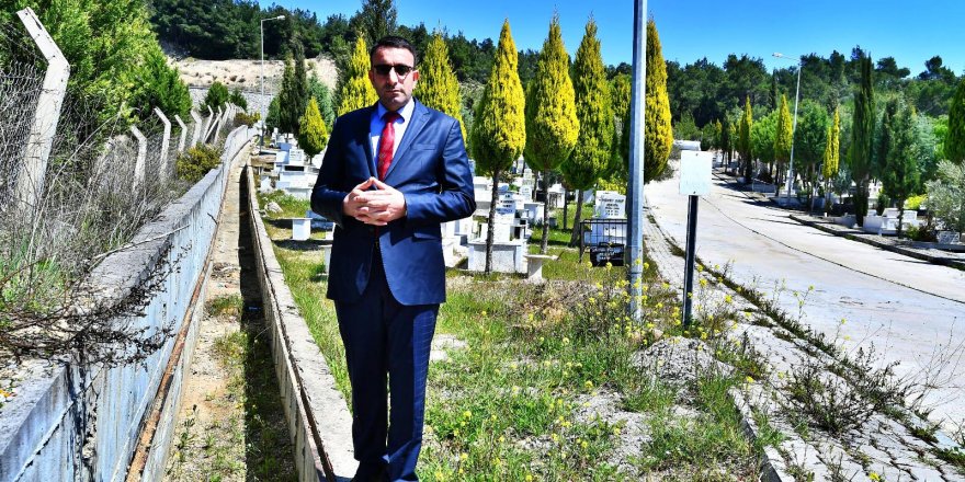 İzmir'de hırsızlar mezarlıklara dadandı