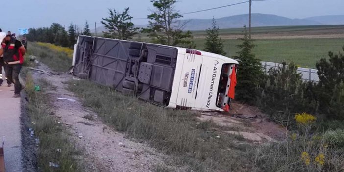 Yolcu otobüsünün devrilmesi sonucu 27 kişi yaralandı