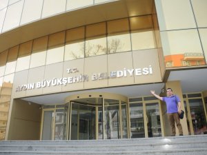 Aydın'a 'Büyükşehir' Tabelası Asıldı