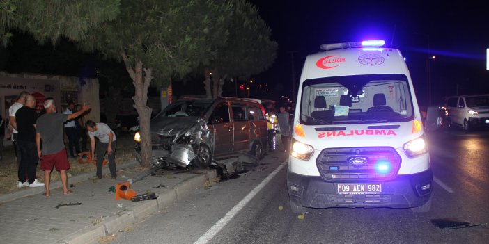 Aydın'da iki minibüs kafa kafaya çarpıştı, çok sayıda yaralı var