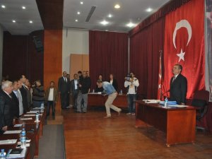 Kuşadası’nda İlk Meclis Toplantısı