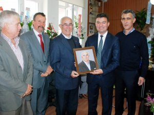 Zencirci, Yıllar Sonra Germencik Belediyesi’ne Fotoğrafını Astı