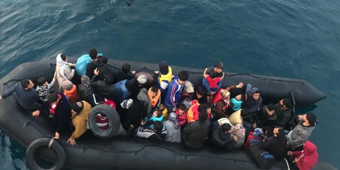 Aydın açıklarında 79 düzensiz göçmen kurtarıldı