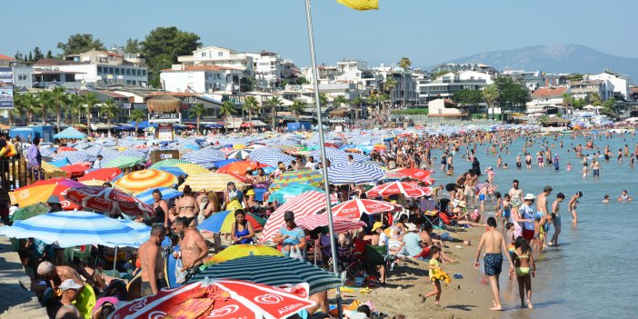 Didim'de bayramın son gününde de plajlarda yoğunluk devam etti