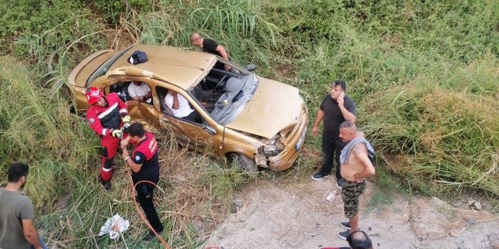 Otomobilin şarampole devrilmesi sonucu 4 kişi yaralandı