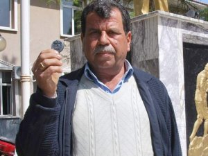 Mührünü Teslim Edecek Yetkili Bulamıyor