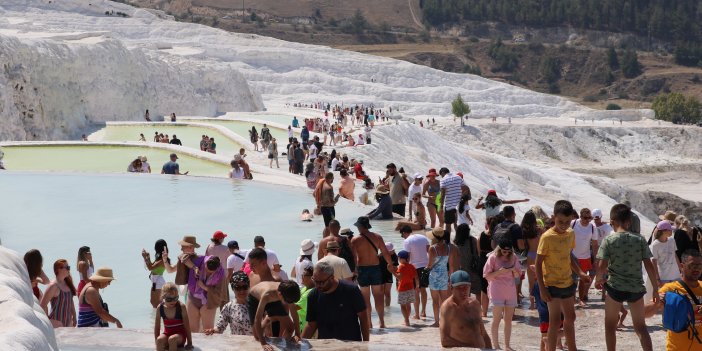 Pamukkale'nin ziyaretçi sayısında yüzde 64'lük artış