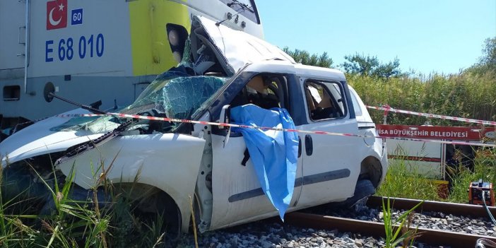 Yolcu treni çarptı: 1 kişi öldü