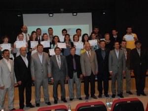 Girişimciliğe Adım Atanlar Belgelerini Aldı