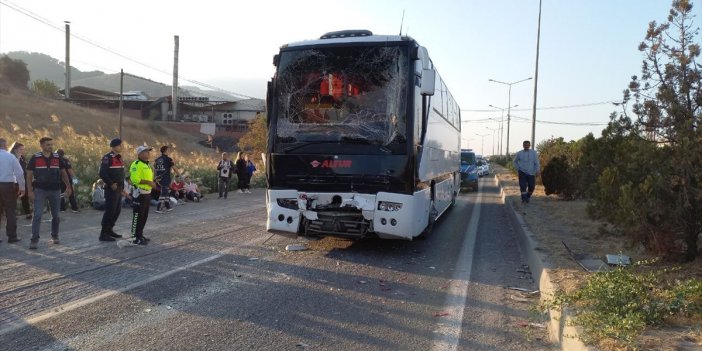 Zincirleme trafik kazasında can pazarı yaşandı: 22  yaralı