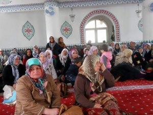 Yenipazar Kız Kur’an Kursu'nda Kutlu Doğum Programı Düzenlendi
