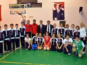 Badminton Ulusal Egemenlik Kupası Sahiplerini Buldu