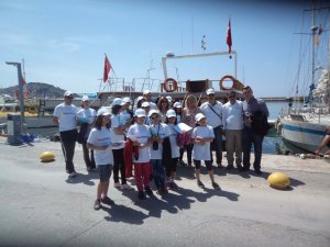 Hayatlarında İlk Kez Denize Girdiler