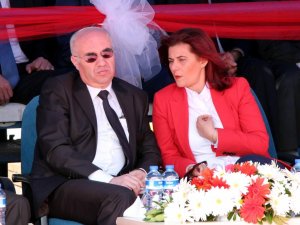 Aydın’da 23 Nisan Kutlamalarında Yer Gerilimi