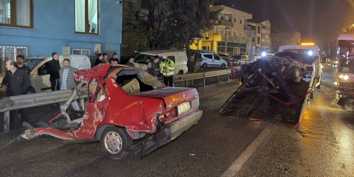 Otomobil ortadan ikiye bölündü, 19 yaşındaki sürücü hayatını kaybetti