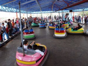 Didim Belediyesi'nden Çocuklara 23 Nisan Eğlencesi