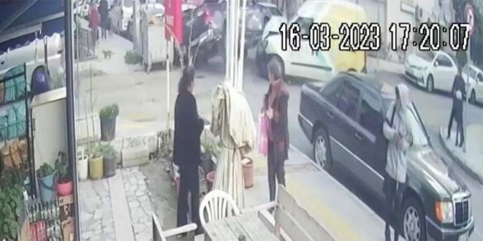 Kamyonetle hafif ticari aracın çarpışma anı güvenlik kamerasına yansıdı