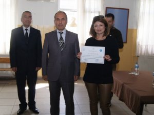 İlkokul Velileri Sertifika Aldı