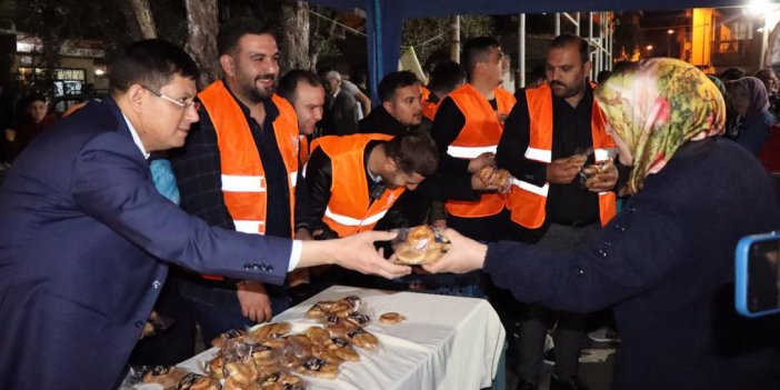 Nazilli Belediyesi 50 ayrı camide kandil simidi dağıttı