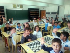 Akbük’te Yıl Sonu Dama Turnuvası Yapıldı
