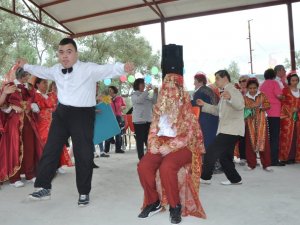 Engelliler Köyü'nde Bahar Şenliği Düzenlendi