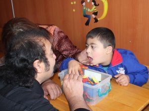 Engelli Öğrenciler Diş Taramasından Geçirildi