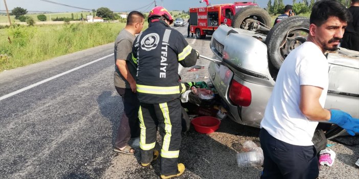 Takla atan otomobildeki 2 kişi yaralandı