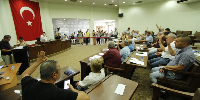 Nazilli Belediye Meclisi ikiye bölündü, ittifaklar anlaşamadı