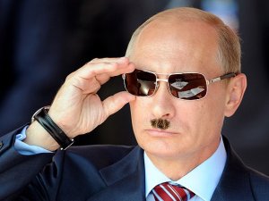 Prens Charles Putin’i Hitler’e Benzetti