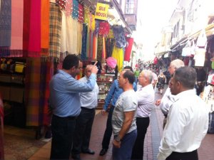 Kuşadası’nda Tekstil Pazarı Tartışması Büyüyor