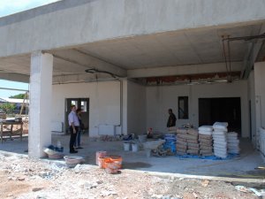 Didim Devlet Hastanesi Acil Servisi'nde Son Rutüşler Yapılıyor