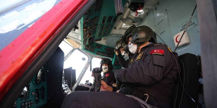 Aydın'da jandarmadan helikopter destekli trafik denetimi