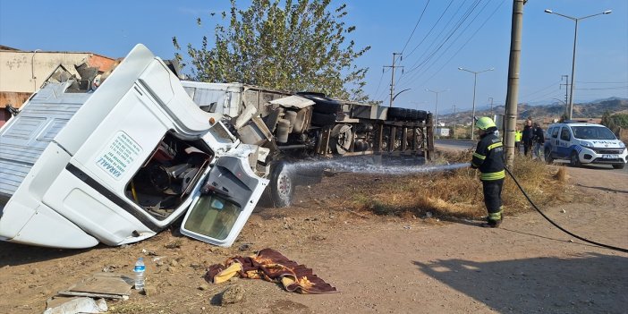 Şarampole devrilen tırın sürücüsü yaralandı