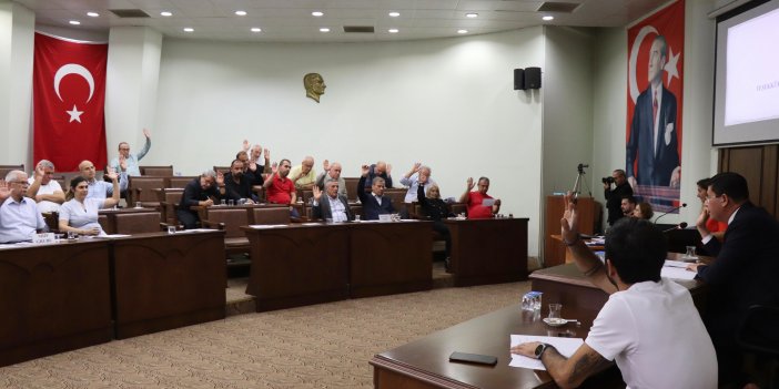 Nazilli’de gergin meclis! İYİ Partili üyelerle Başkan Özcan’ın tartışması gündeme damga vurdu