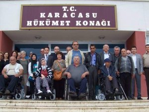 İzmirli Dernek Karacasu’da 3 Engelliyi Sevindirdi