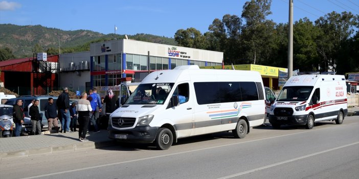 Direksiyon başında kalp krizi geçiren minibüs sürücüsü öldü