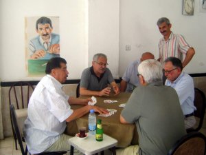 Duvara Çizdirdiği Portre ile Sigarayı Yasakladı