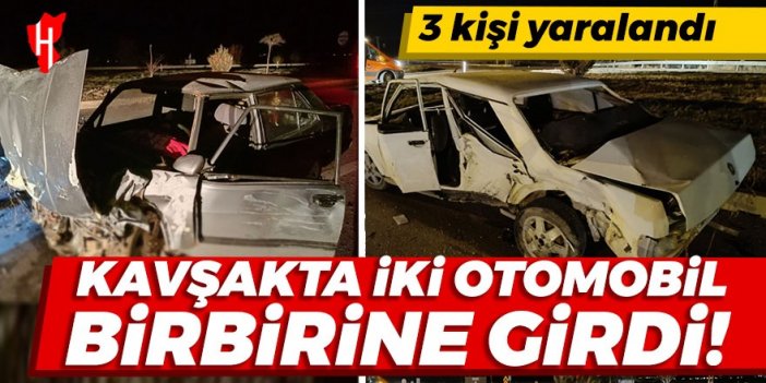 Kavşakta iki otomobil birbirine girdi! 3 yaralı